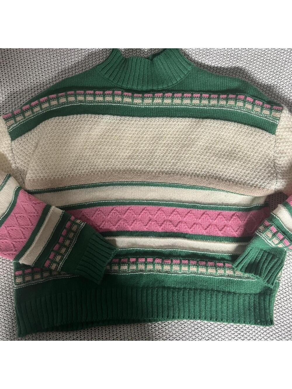 Beautiful green sweater